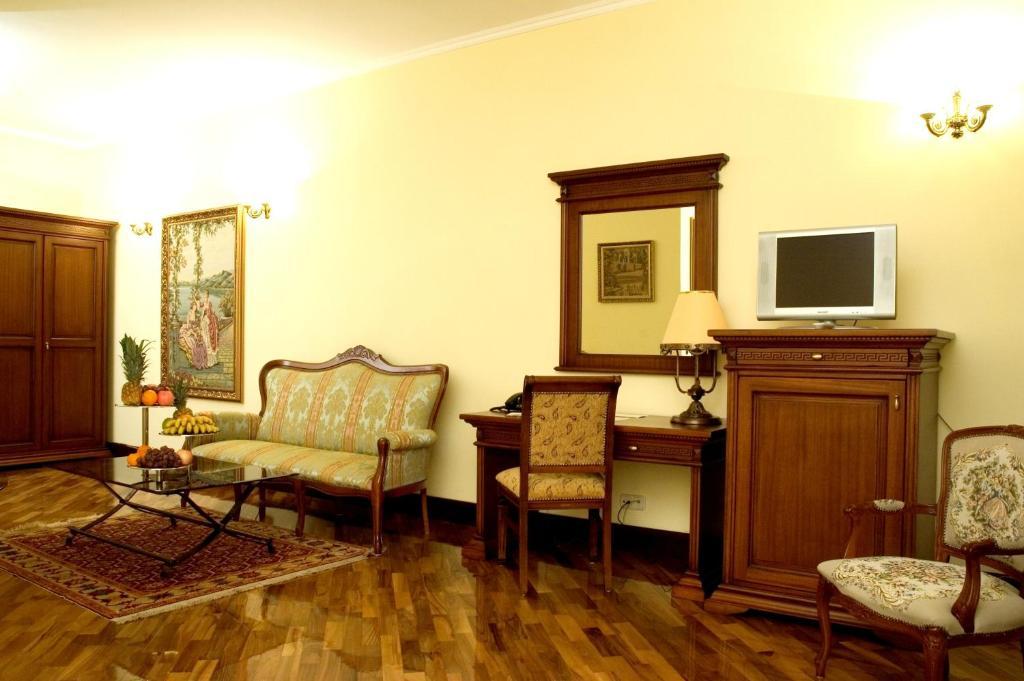 Optima Collection دنيبروبيتروفسك